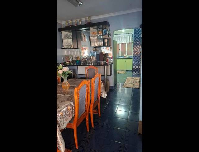 4 BEDROOM HOUSE FOR SALE IN CROSSMOOR